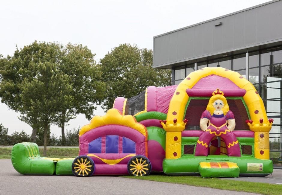 Lire la suite à propos de l’article château gonflable princesse aquatique