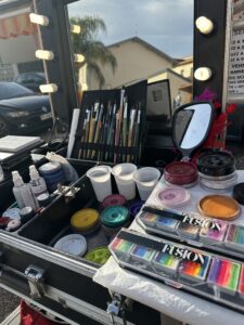 Lire la suite à propos de l’article stand de maquillage