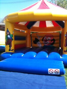 Lire la suite à propos de l’article château gonflable circus