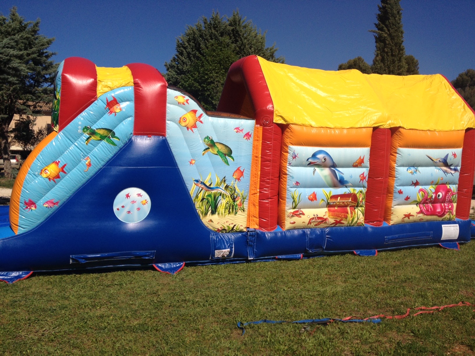 location chateau gonflable challenge mer anniversaire Cavaillon Vaucluse
